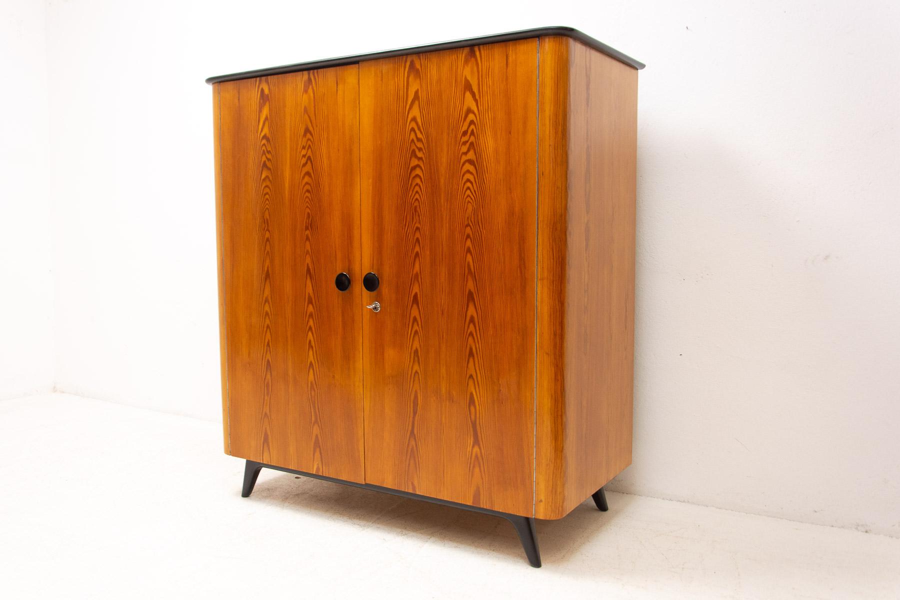20th Century Functionalist Cabinet by Jindřich Halabala for UP Zavody, 1950´s, Czechoslovakia For Sale