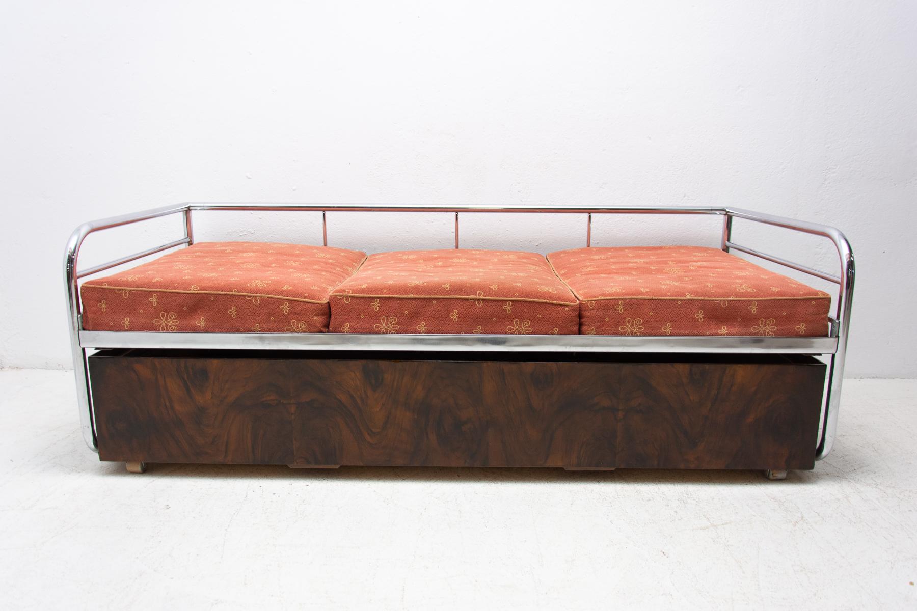 Functionalist Chromed Sofabed by Kovona, Czechoslovakia, 1950's 9