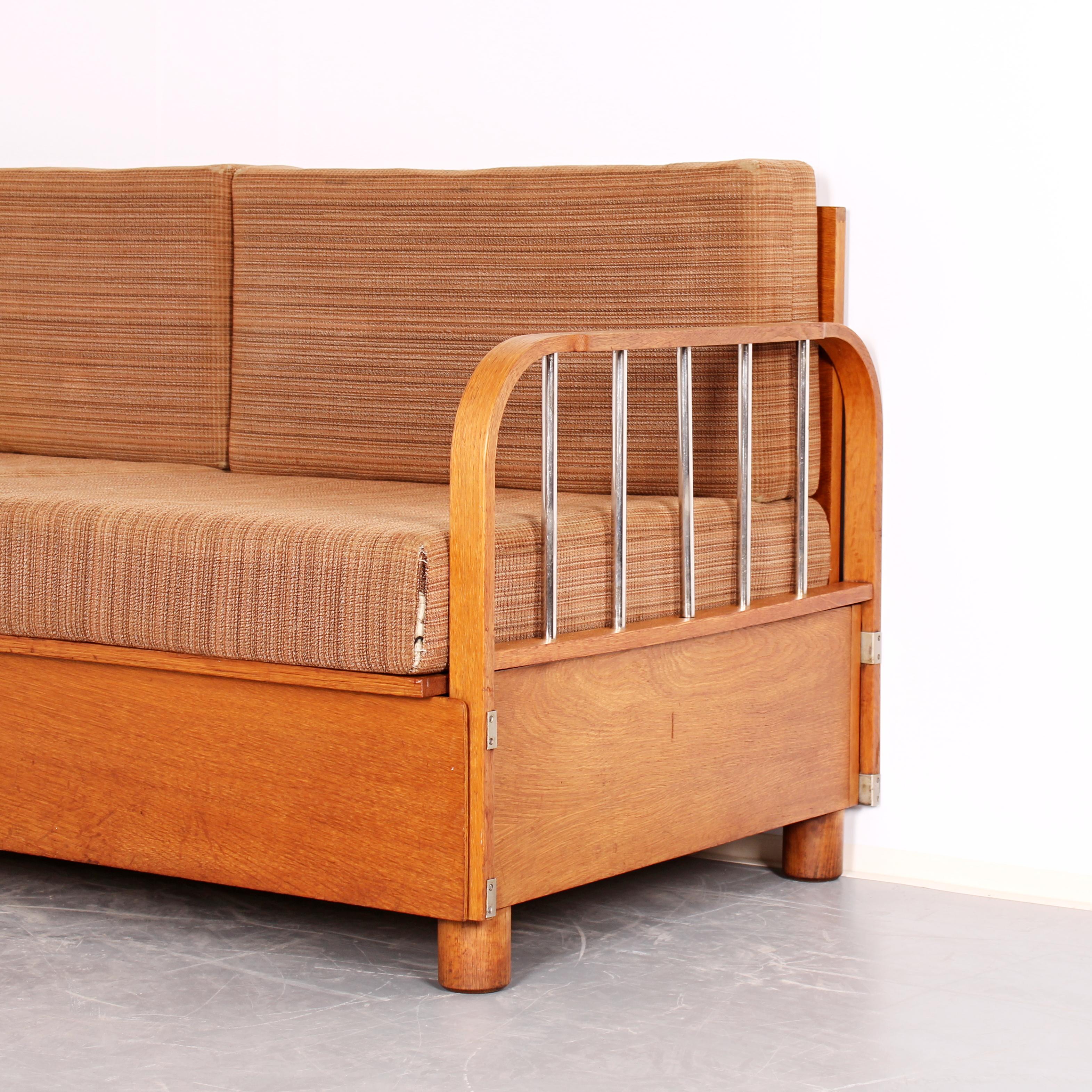 Mid-20th Century Functionalist Convertible Sofa by Jindřich Halabala, Model No. H-215, ca. 1930s For Sale