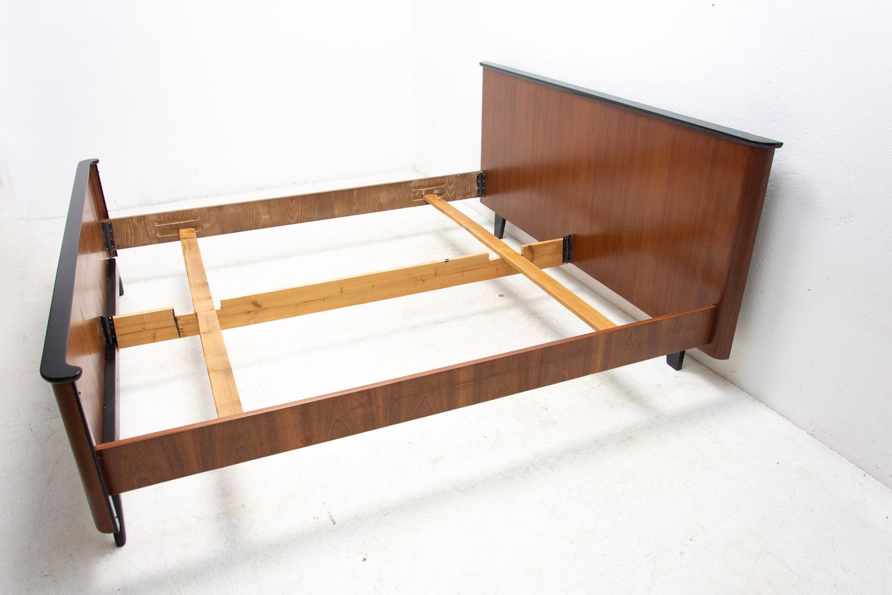 Czech Functionalist Double Bed by Jindřich Halabala for UP Závody, 1950´s
