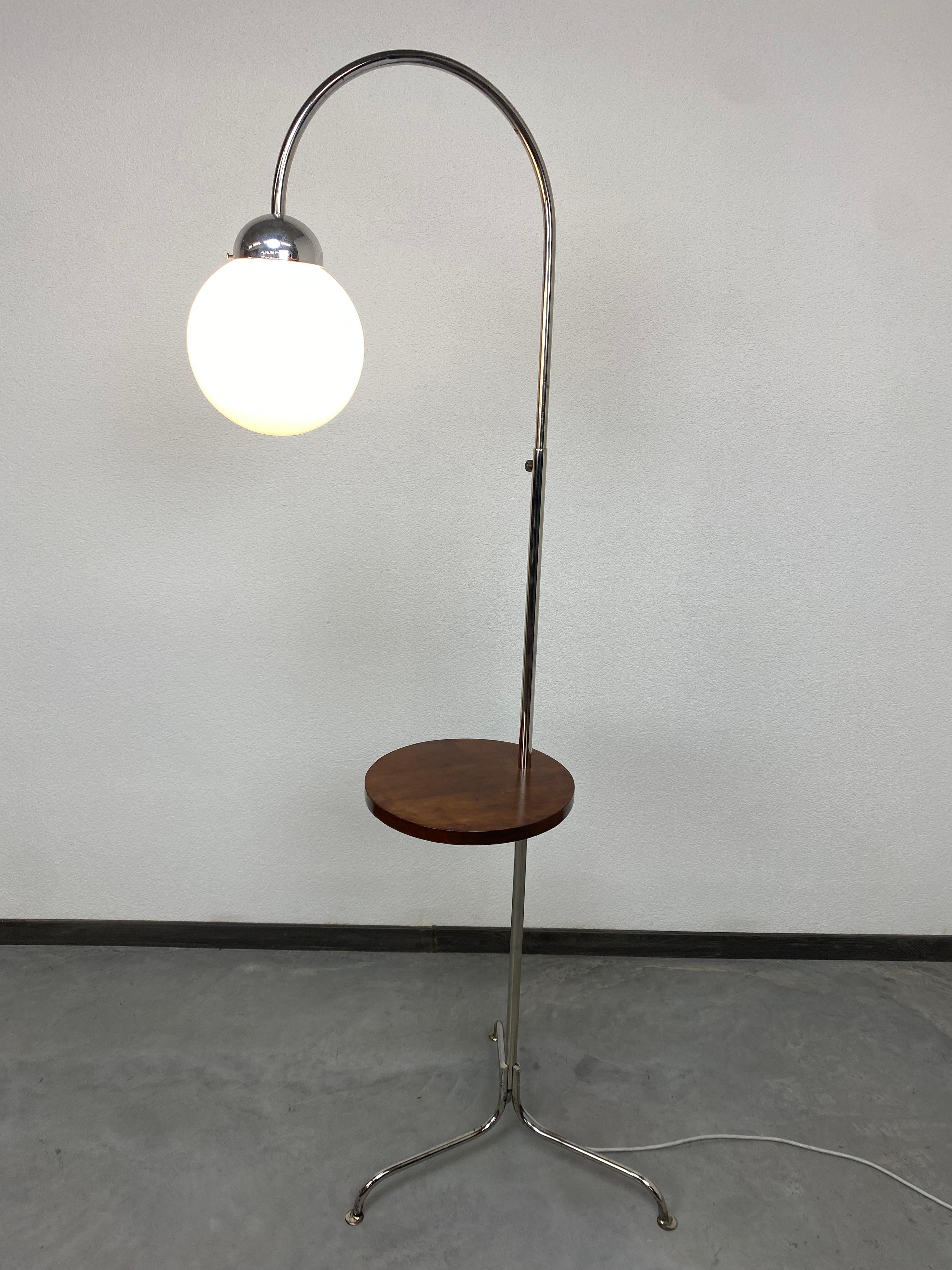 Functionalist floor lamp by Jindrich Halabala in original vintage condition.
