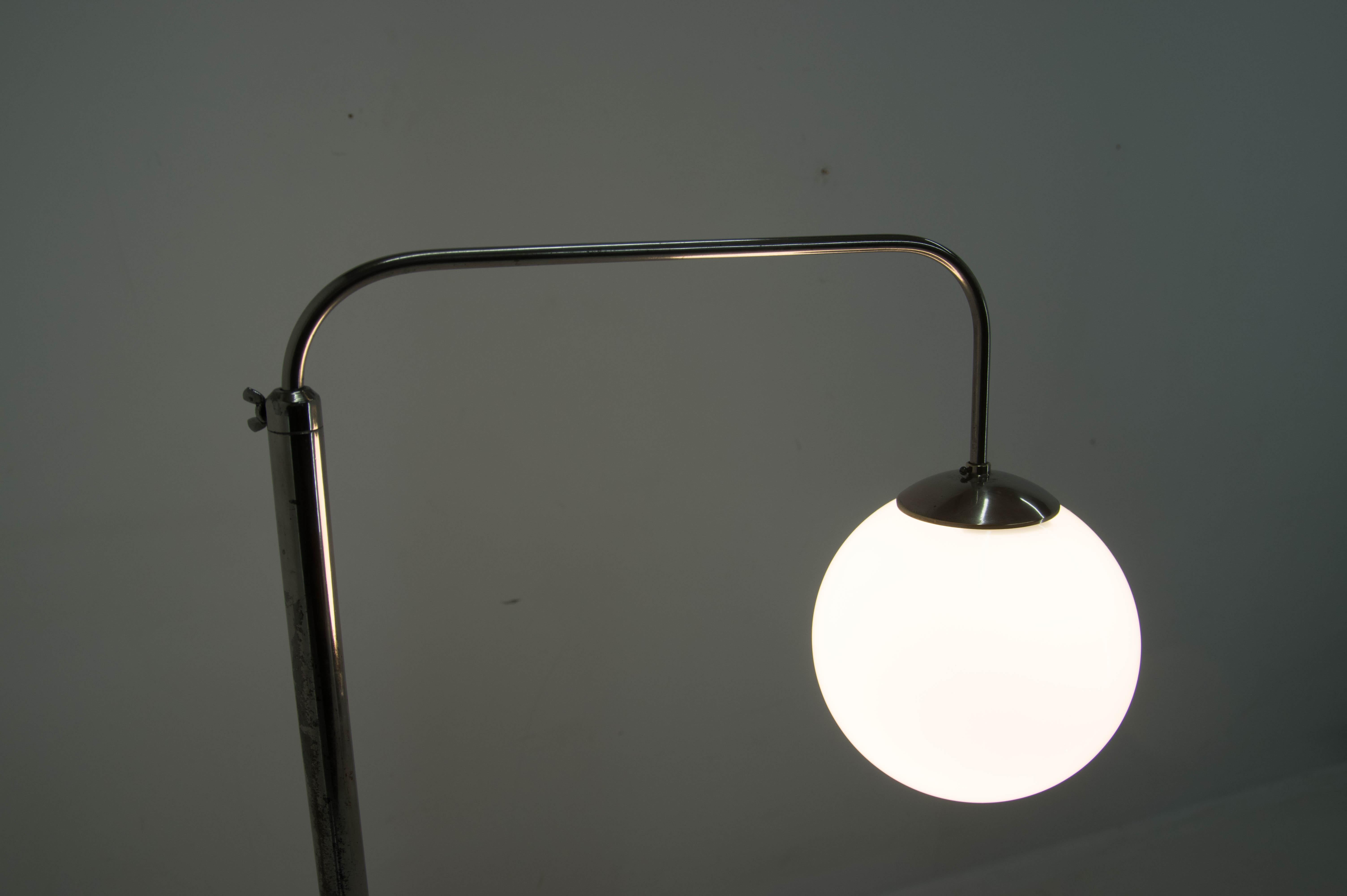 Bauhaus Functionalist Floor Lamp with Adjustable Height, 1930s For Sale