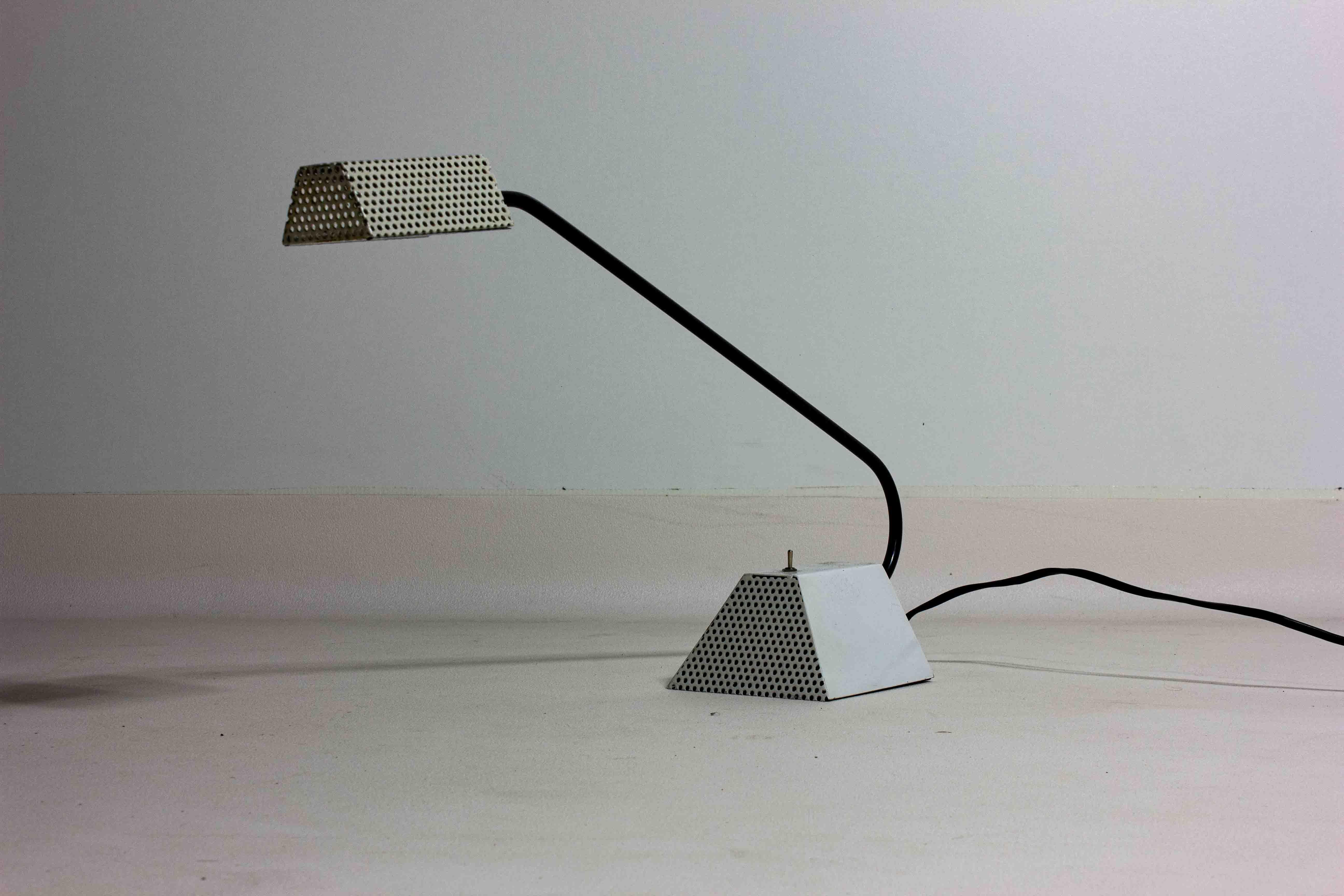 Functionalist geometrical desk lamp, France 1950s For Sale 5