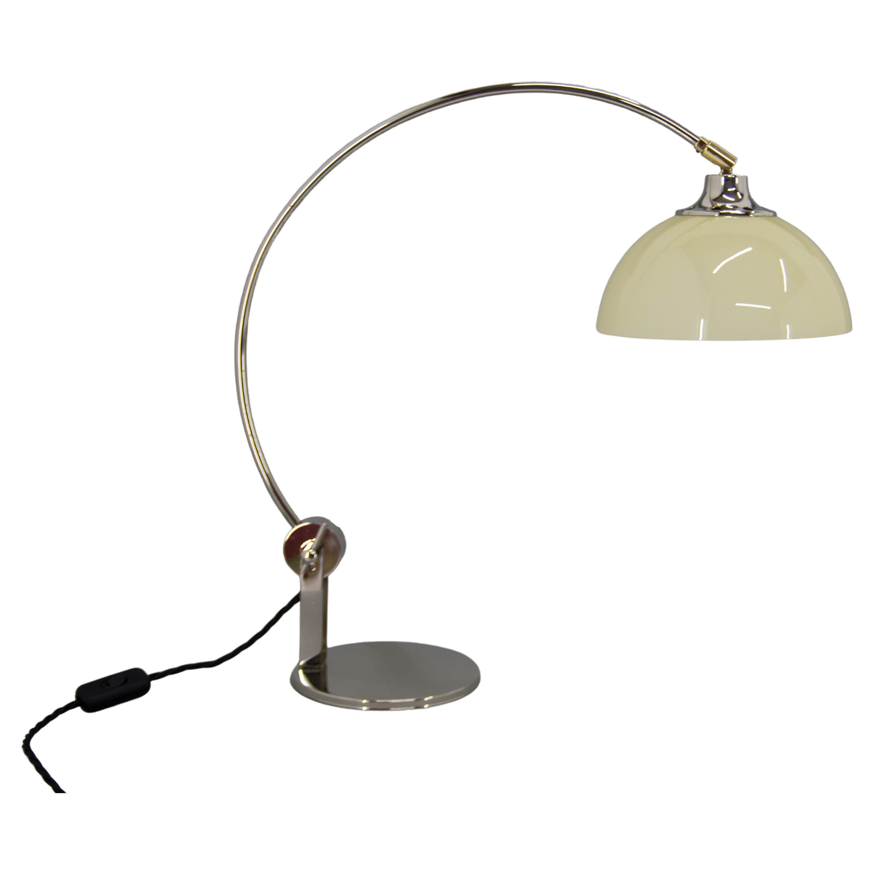 Functionalist Table Lamp, Europe, 1950s, Excellent Condition For Sale