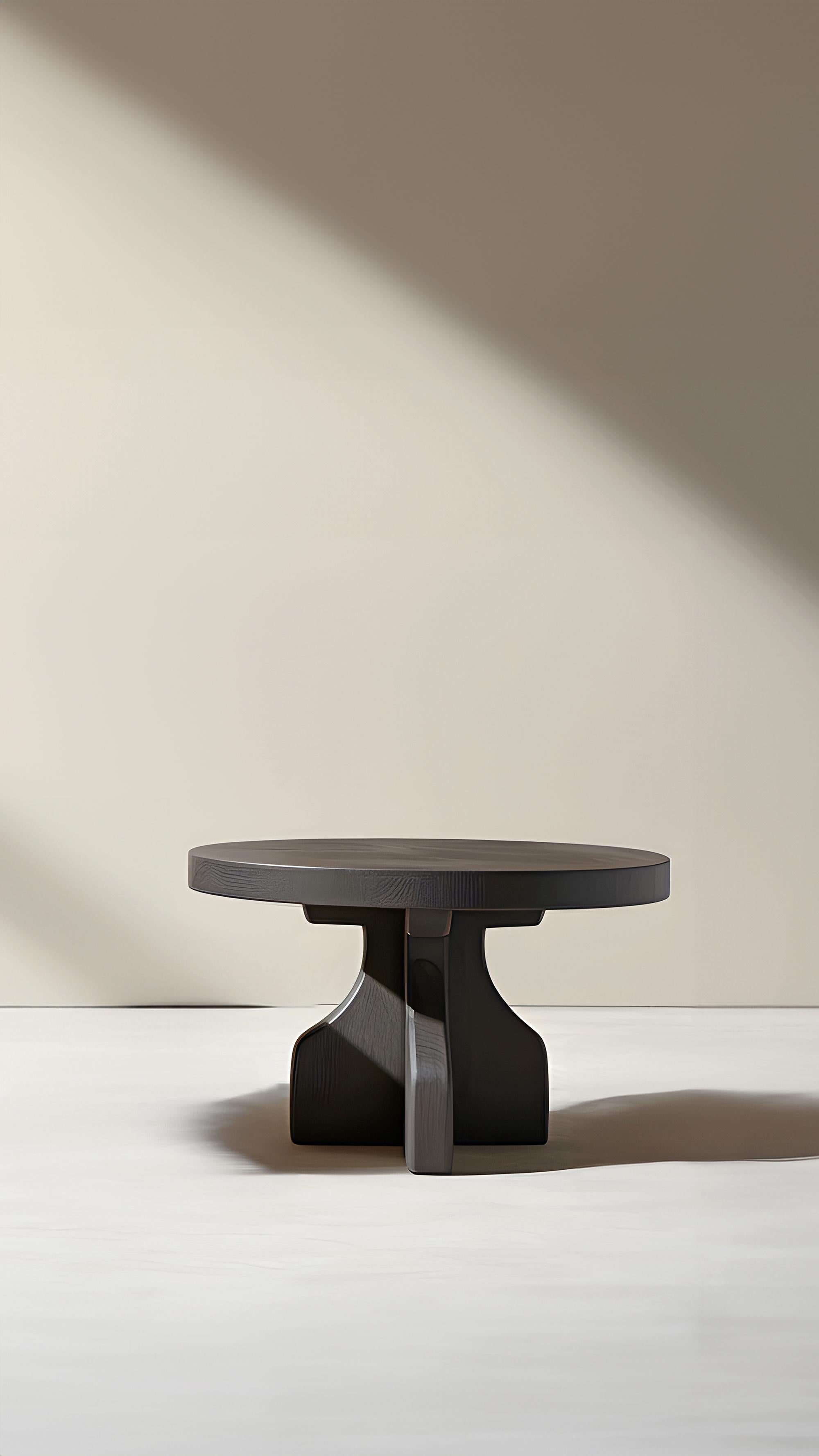 XXIe siècle et contemporain Table d'appoint ronde Fundamenta 49 Bois massif, Elegance géométrique par NONO en vente