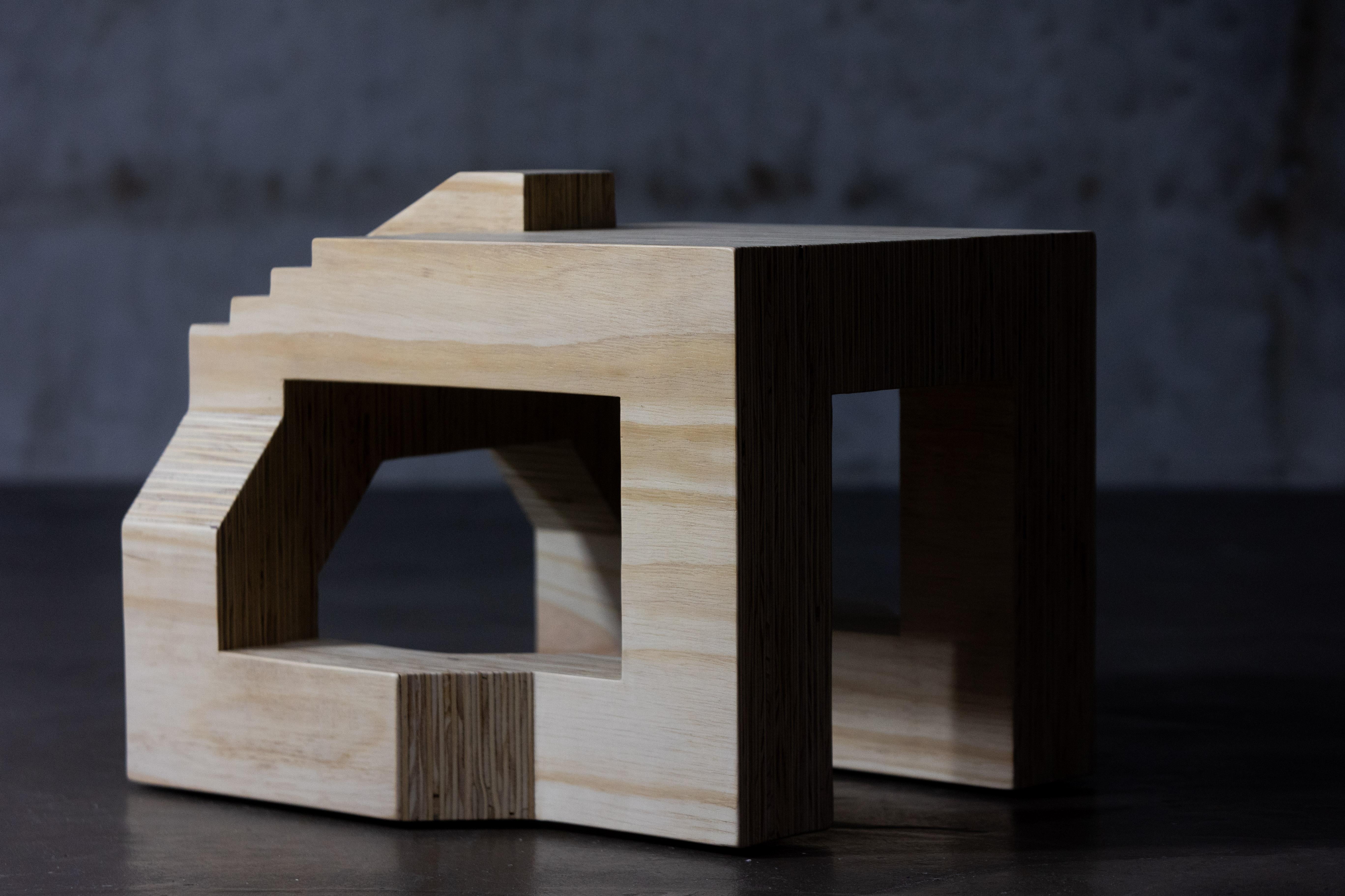 Mesa auxiliar / Taburete Fundamentos del Vacío by Lasanimas Siglo XXI y contemporáneo en venta