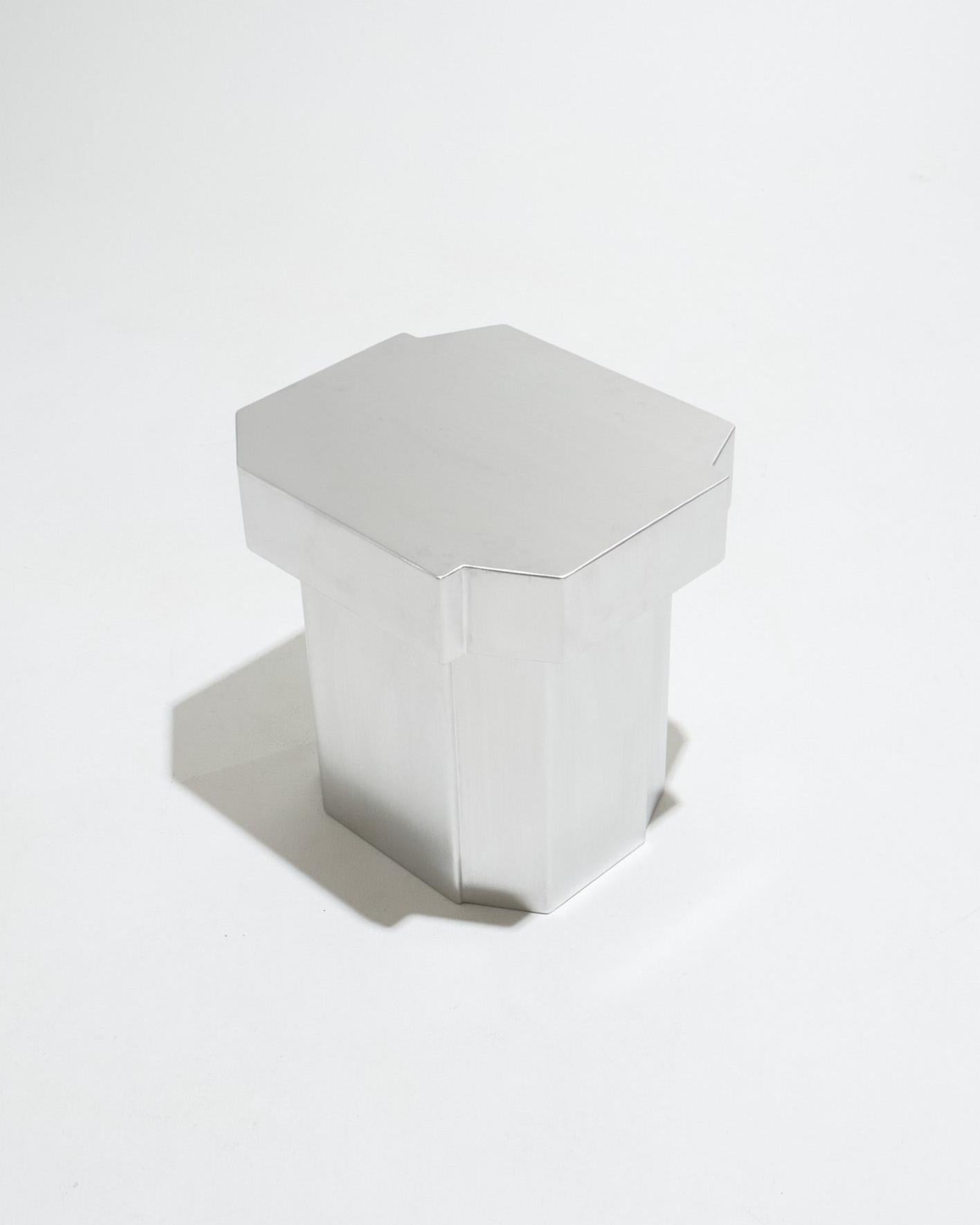 Funki stool in brushed aluminum In New Condition For Sale In PARIS, FR