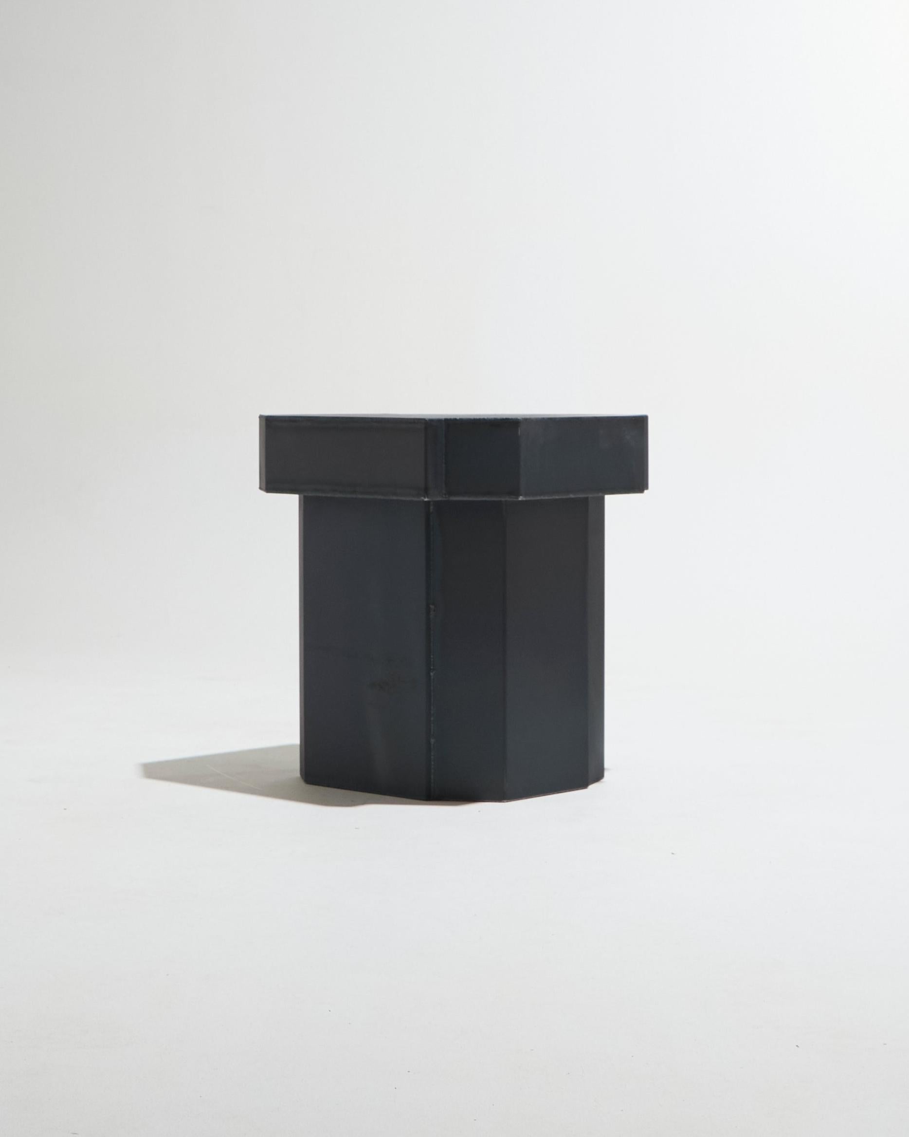 Funki stool in raw steel In New Condition For Sale In PARIS, FR