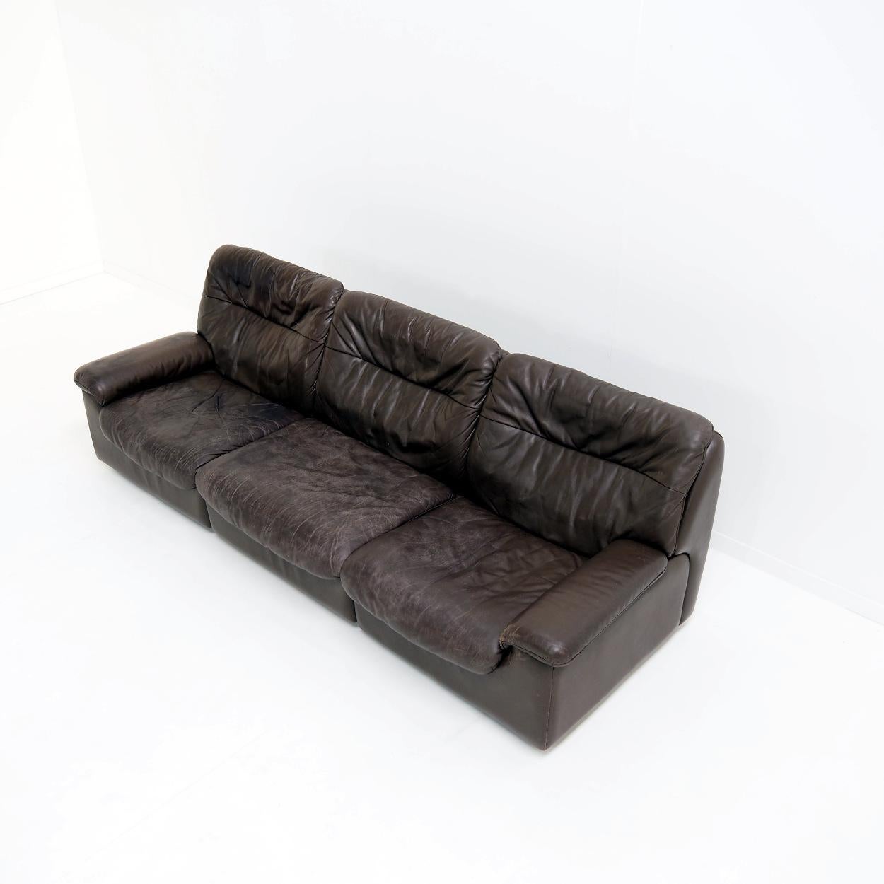 Mid-Century Modern Funky De Sede DS-66 Sofa with Nice Wear and Tear, 1970s For Sale