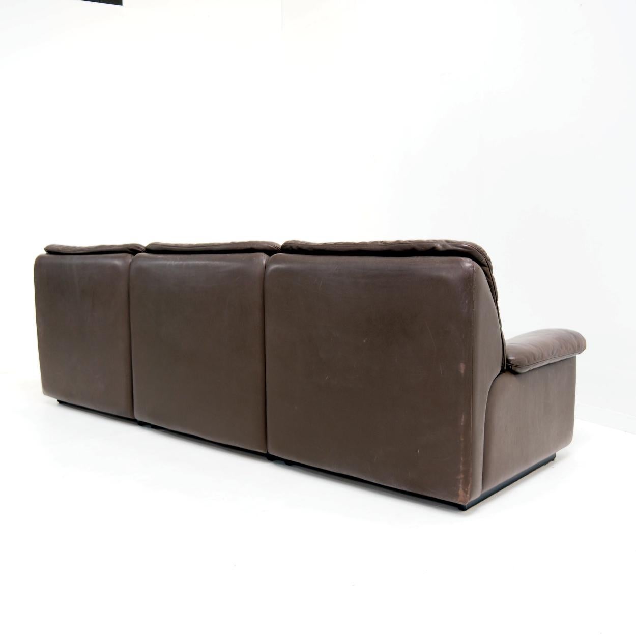 Leather Funky De Sede DS-66 Sofa with Nice Wear and Tear, 1970s For Sale