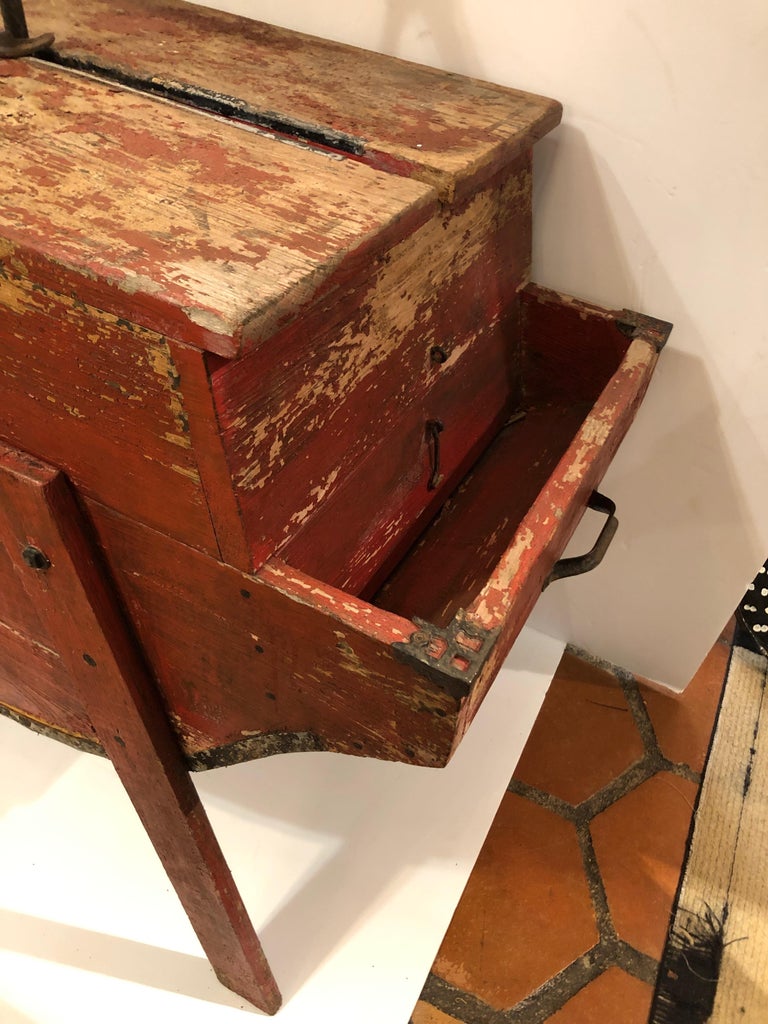 Funky Distressed Red Wooden Vintage Washing Machine For Sale at 1stDibs
