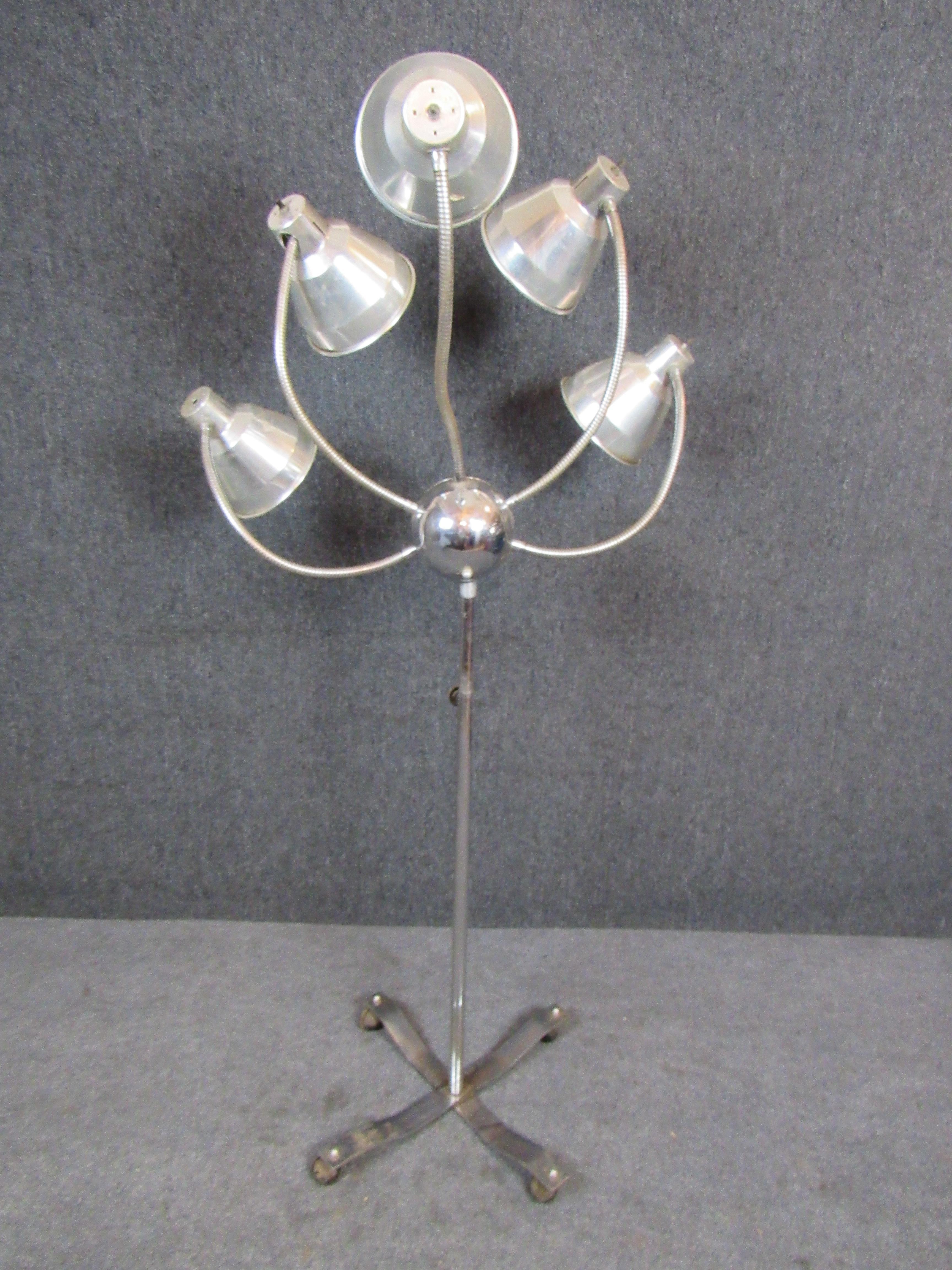 Funky Five-Headed Gooseneck Lamp In Fair Condition For Sale In Brooklyn, NY