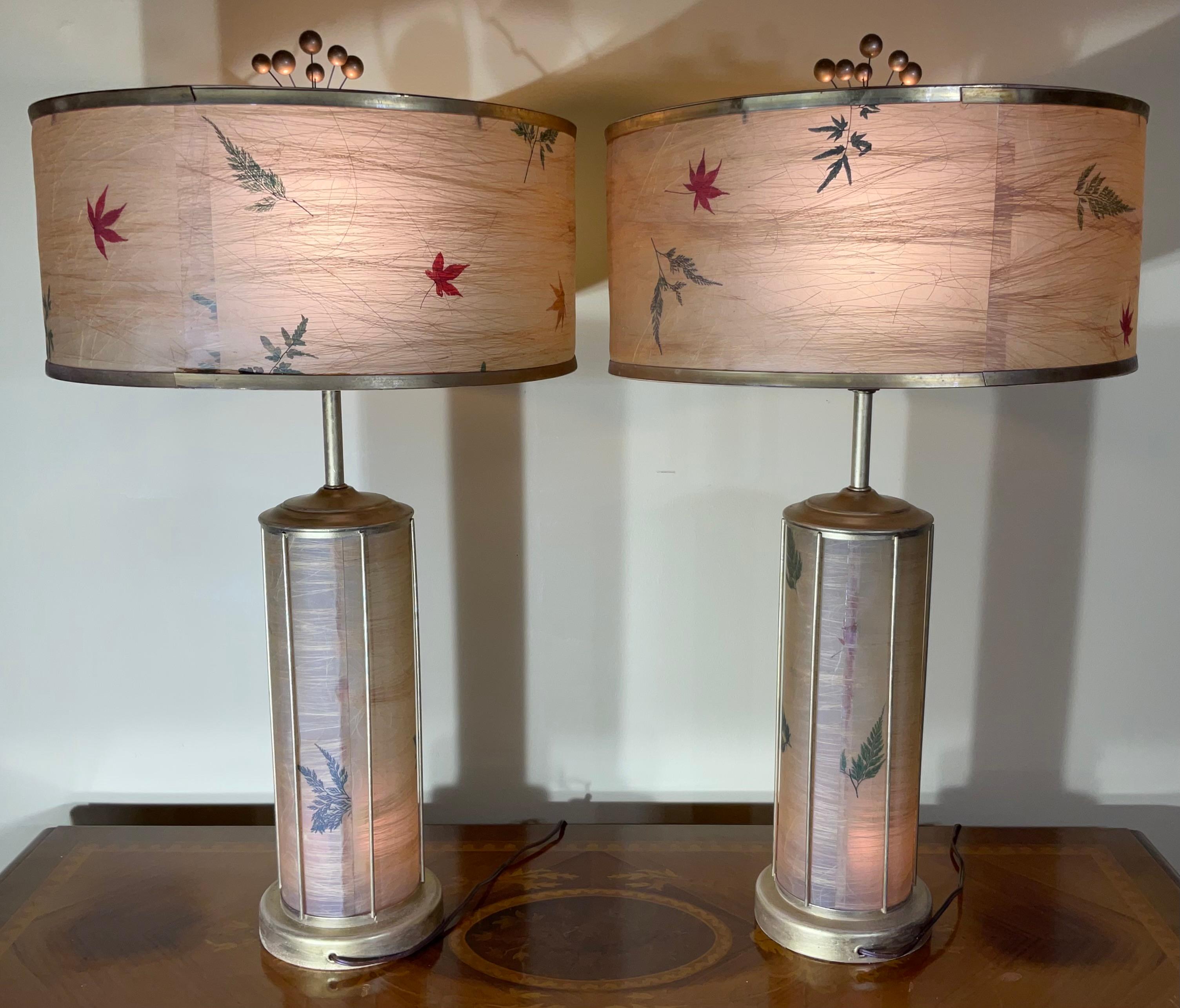Funky Paar asiatisch inspirierte Mid-Century-Modern-Tischlampen – einzigartiges Design (20. Jahrhundert) im Angebot