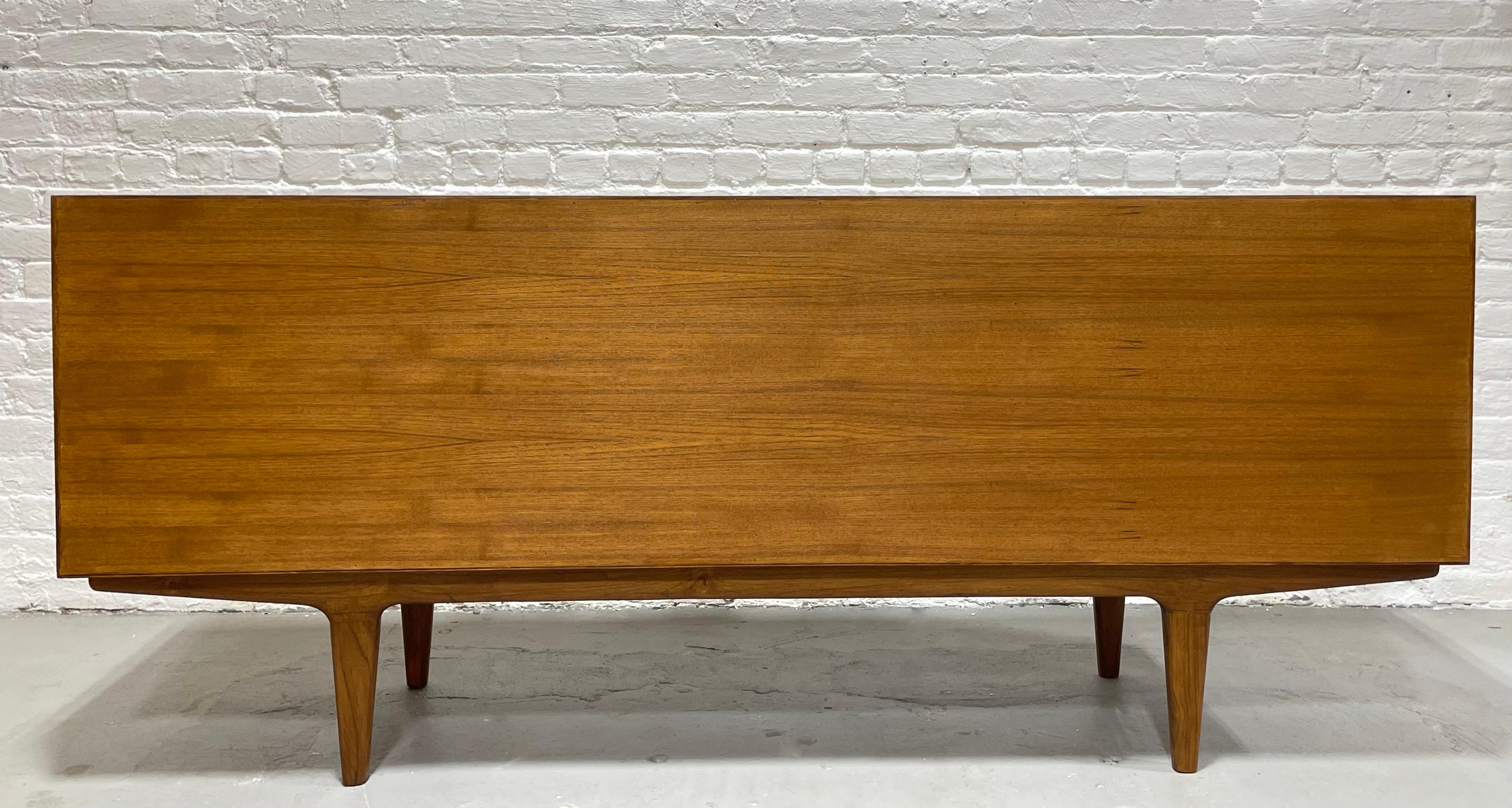 FUNKY + Sculptural Mid Century MODERN styled CREDENZA / Media Stand / Sideboard For Sale 6