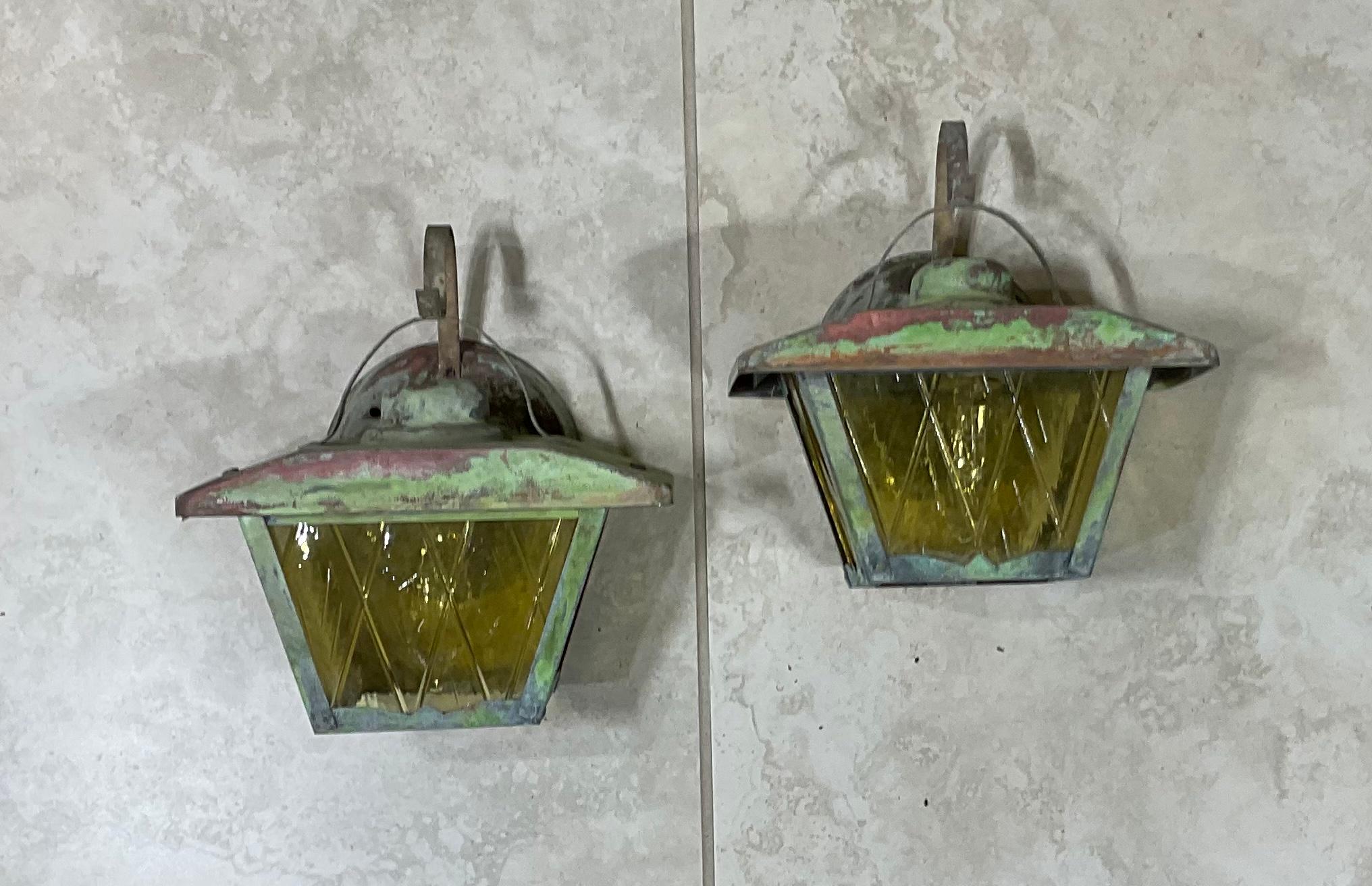 Funky Small Pair of Vintage Brass Wall Lantern For Sale 3