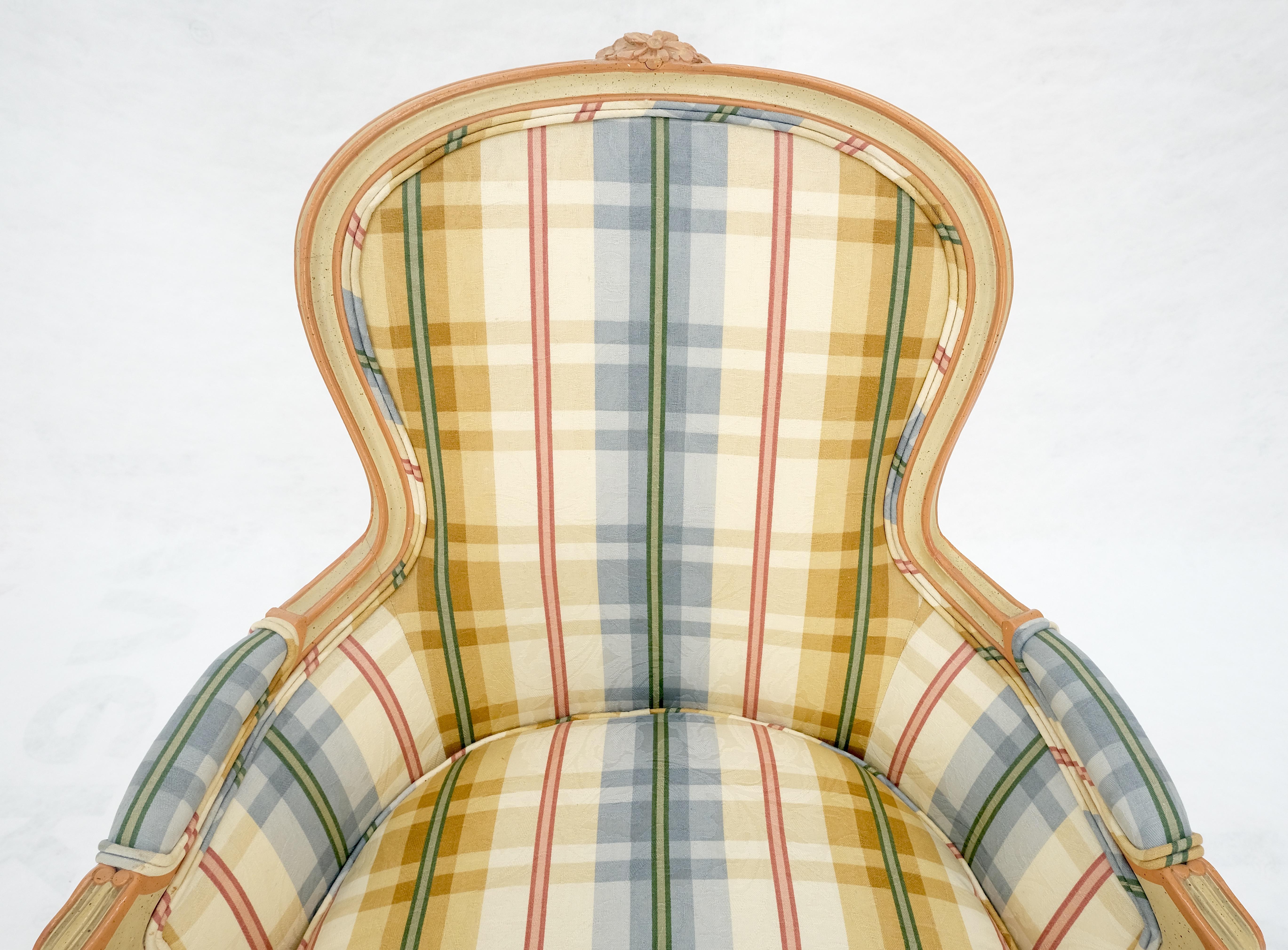 Funky Upholstery Painted & Carved Frame Französisch Ballon zurück Arm Lounge Chair MINT (Polster) im Angebot