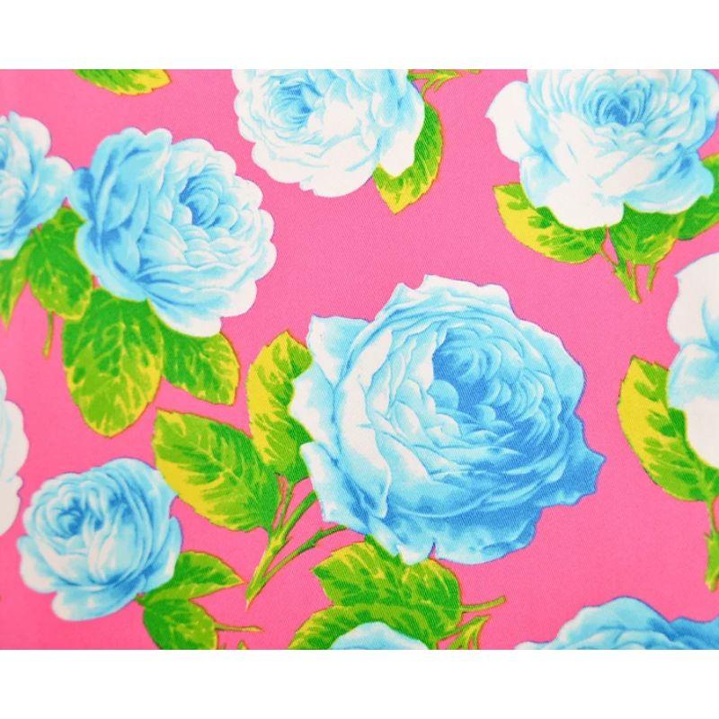Funky Versace VERSUS Hot Pink Blue Floral pattern Mini Skirt In Excellent Condition For Sale In Sheffield, GB