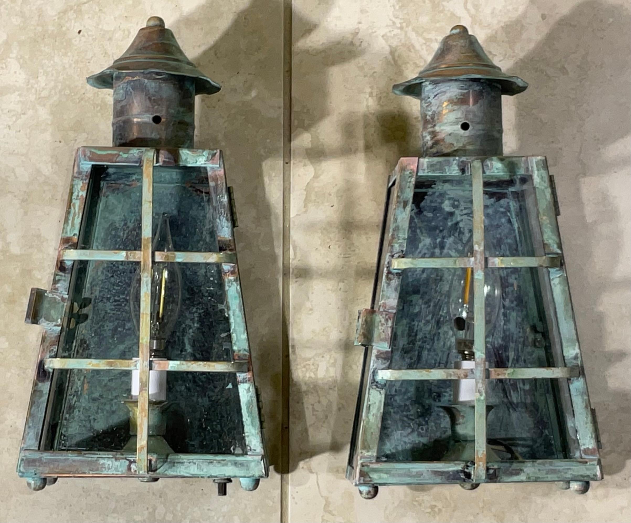 Funky Vintage Pair of Solid Patinated Brass Wall Lanterns For Sale 8