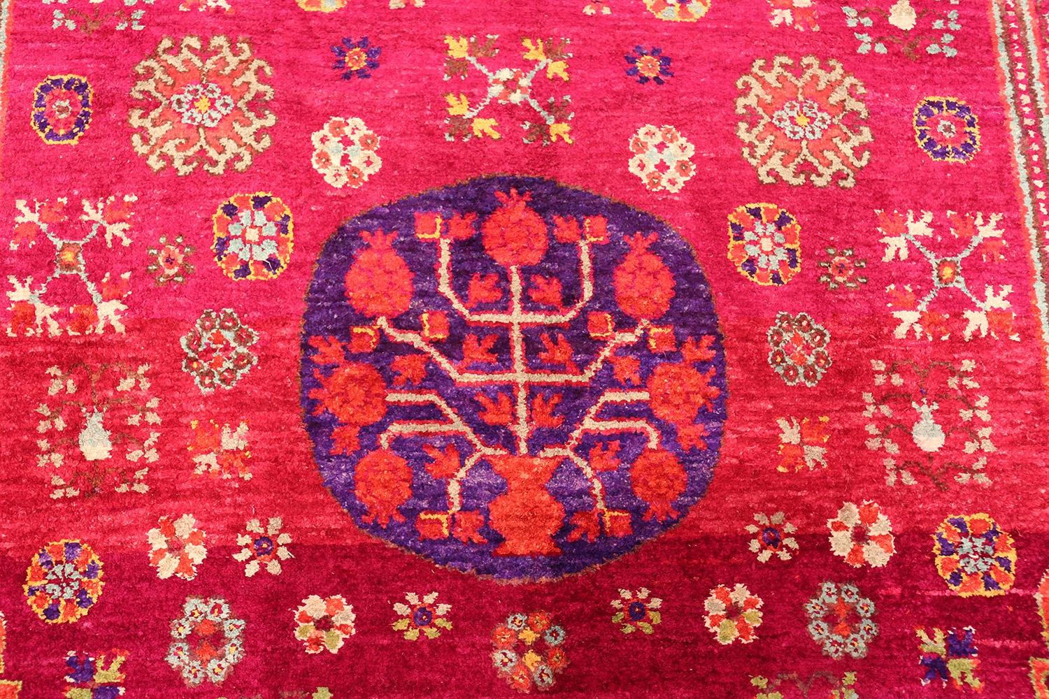 Vintage Purple Silk Khotan Rug. 5 ft 10 in x 11 ft 4 in For Sale 5