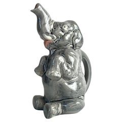 Divertida jarra de mayólica de Sarreguemines de Francia. Principios del siglo XX