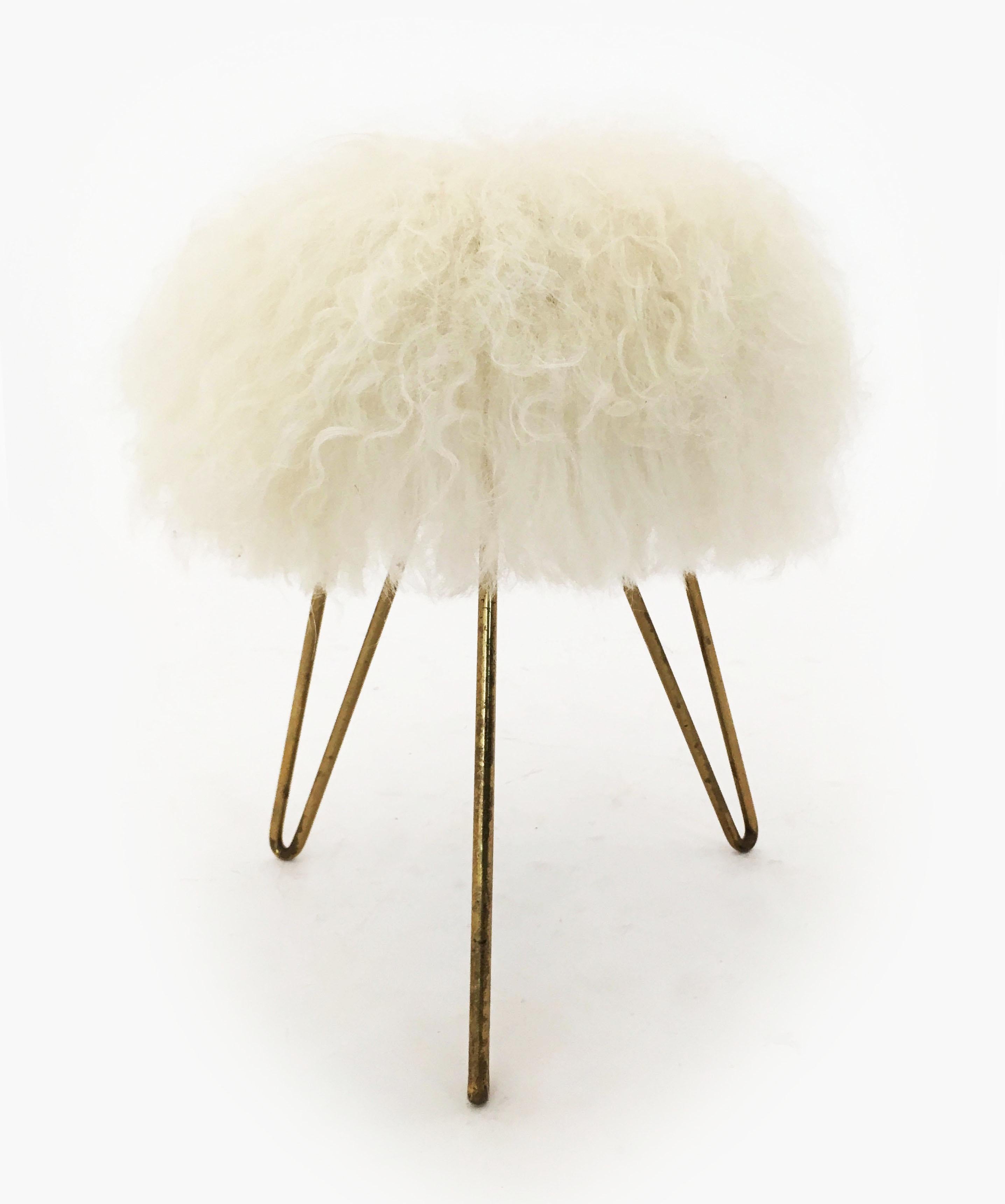 Pair White Fur Stools, France 1950s In Good Condition For Sale In Vienna, AT