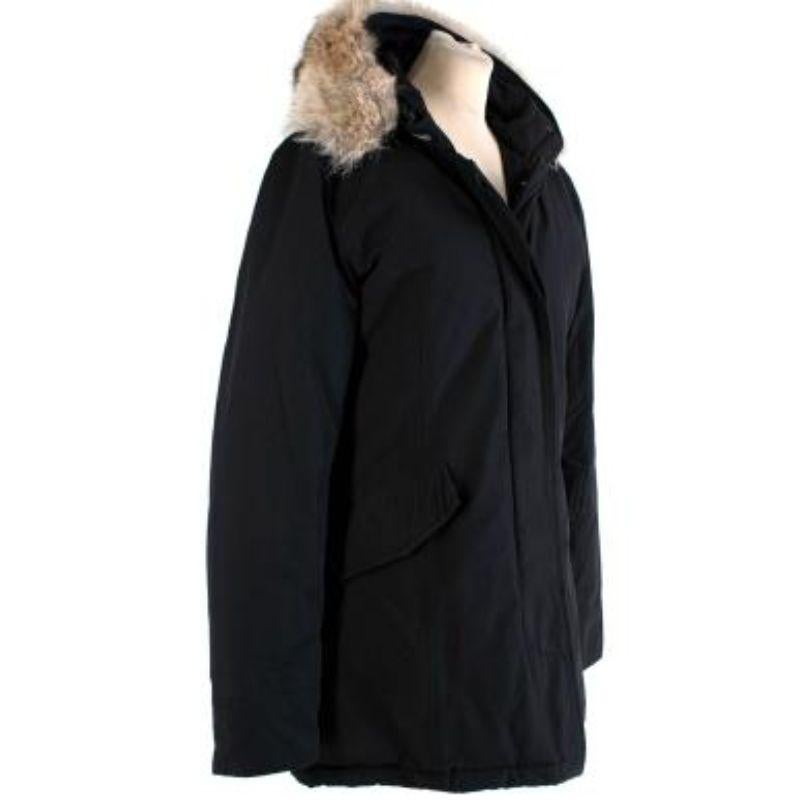 Fur Trim Hooded Black Duck Down Coat In Good Condition For Sale In London, GB