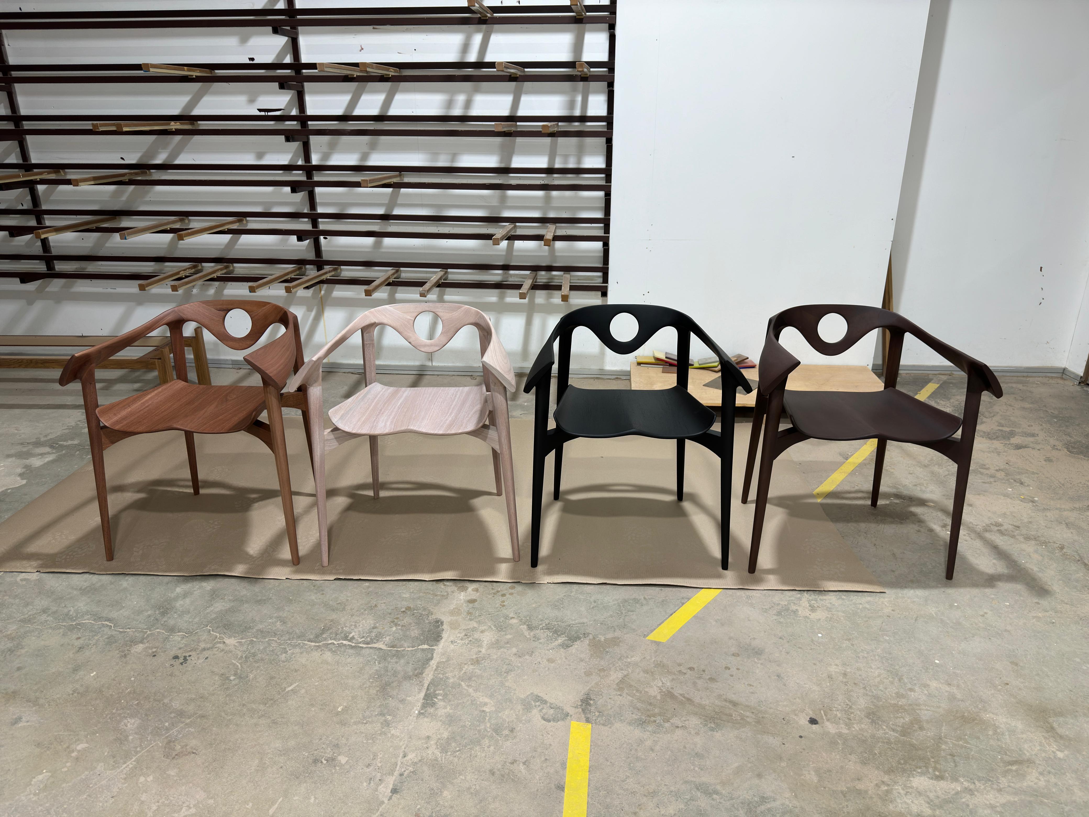 Furcula chair in Jequitiba Brazilian wood in contemporary styly by Tiago Curioni For Sale 8