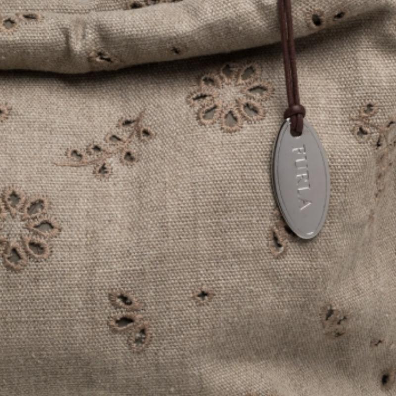 Furla Beige Canvas and Brown Leather Floral Cut Out Shoulder Bag In Good Condition For Sale In Dubai, Al Qouz 2