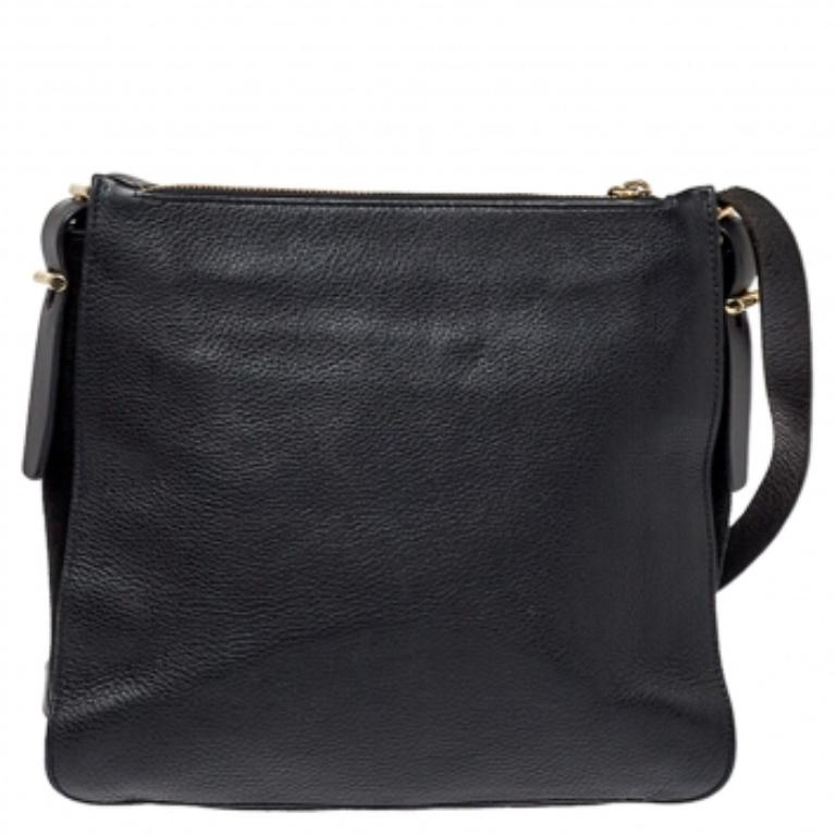 Furla Black Leather and Suede Messenger Bag en Bastante bueno estado para la venta en Dubai, Al Qouz 2