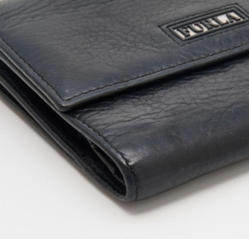 Women's Furla Black Leather Trifold Wallet For Sale