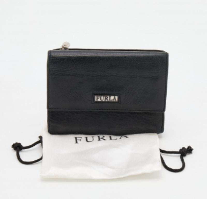 Furla Black Leather Trifold Wallet For Sale 2