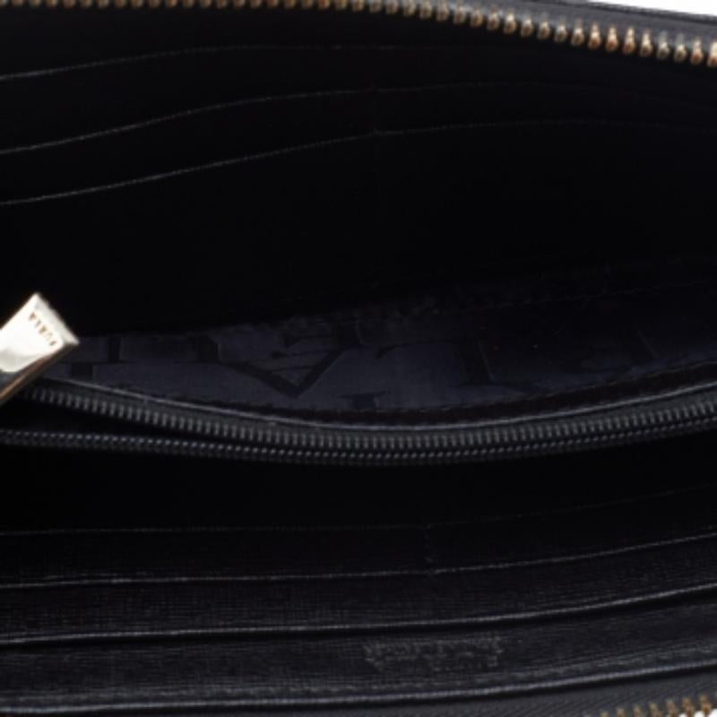 Furla Black Leather Zip Around Wallet In Good Condition In Dubai, Al Qouz 2