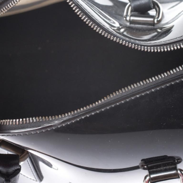 Furla Candy Satchel nera in PVC e pelle con borchie in vendita 6