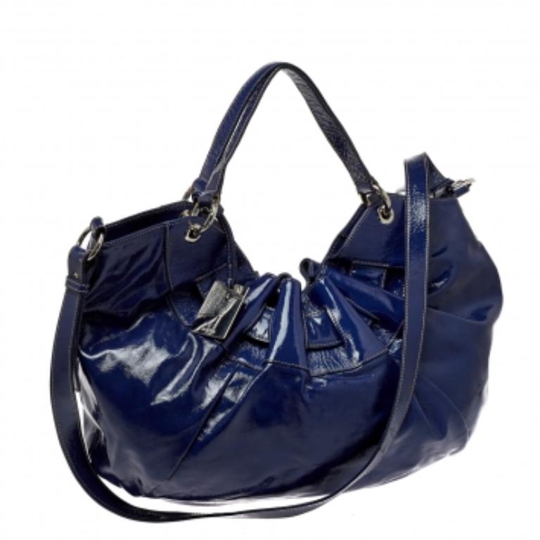 Furla Ninfea Hobo en cuir verni bleu en vente 1