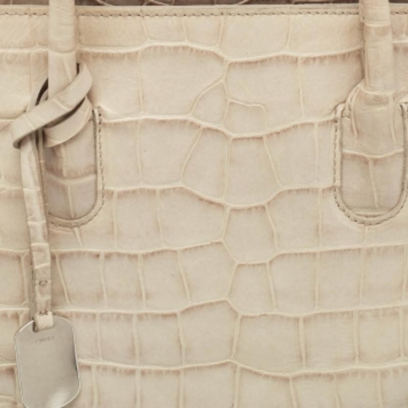 Furla Creme Croc geprägte Leder Tote im Zustand „Relativ gut“ im Angebot in Dubai, Al Qouz 2