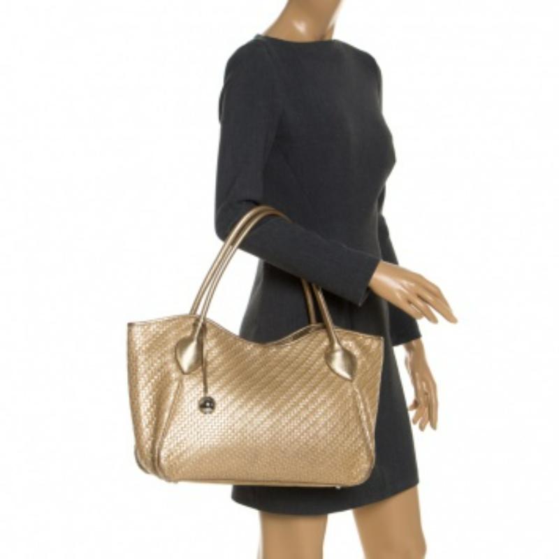 Fourre-tout Furla en cuir et raphia tissé doré Pour femmes en vente