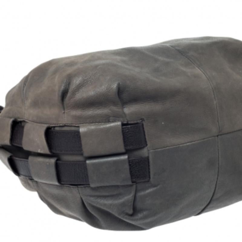 Furla Grau Leder Hobo im Zustand „Relativ gut“ im Angebot in Dubai, Al Qouz 2