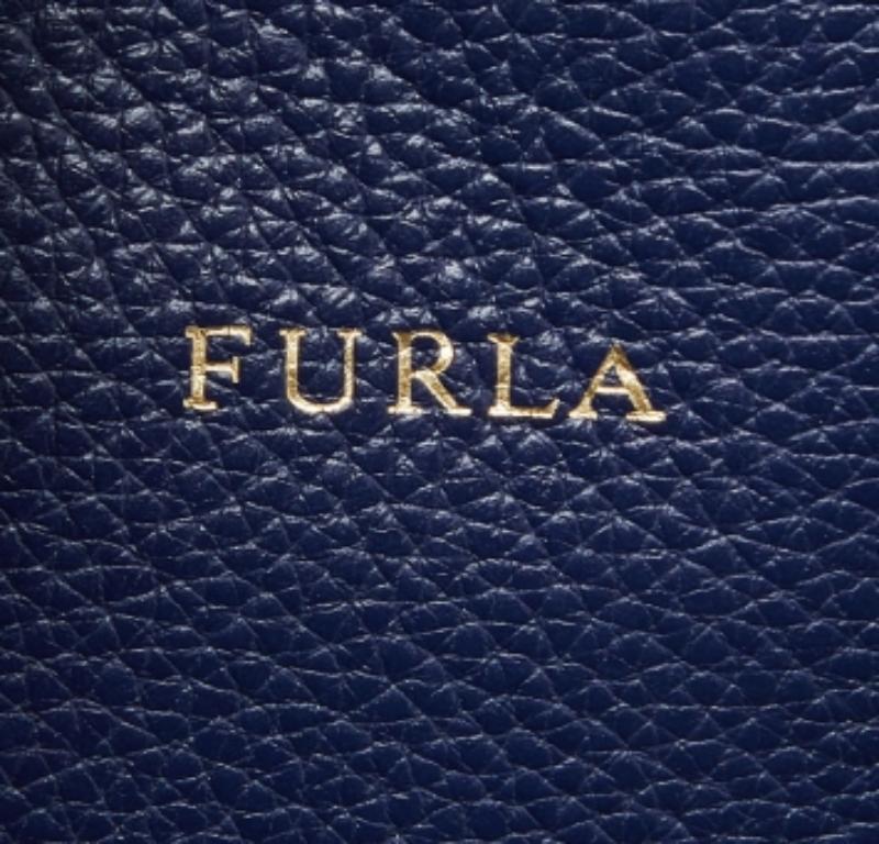 De las mujeres Satchel con cremallera de piel azul marino Furla en venta