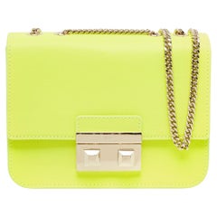 Mini bolso cruzado Bella de piel verde neón de Furla