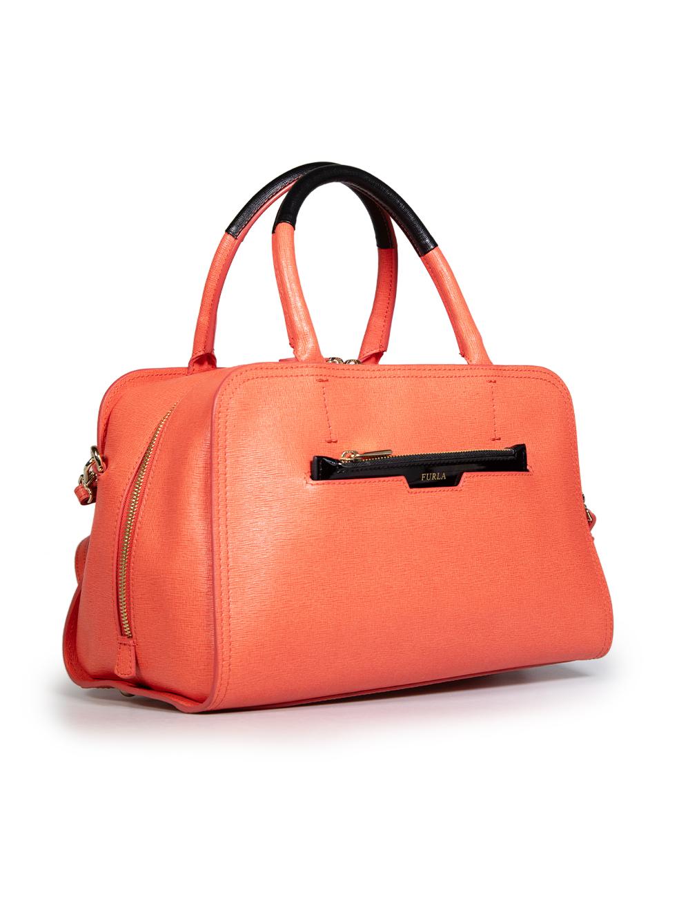 CONDITION is Very good. Hardly any visible wear to bag is evident on this used Furla designer resale item. The item comes with a dust bag.
 
 
 
 Details
 
 
 Orange
 
 Saffiano leather
 
 Medium handbag
 
 Black leather trim
 
 2x Rolled top