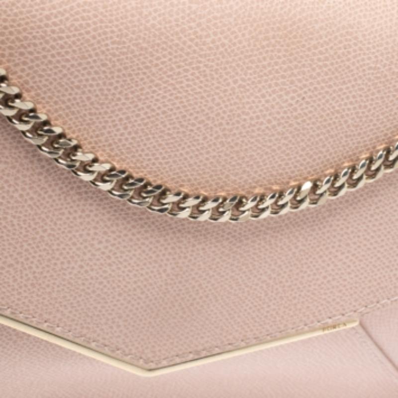 Sac à bandoulière en cuir Furla Peach en vente 1