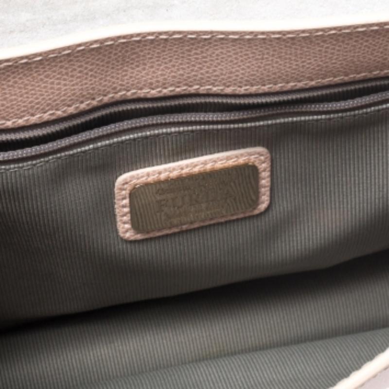 Sac à bandoulière en cuir Furla Peach en vente 3