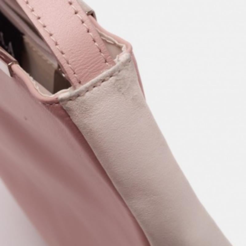 Fourre-tout Furla en cuir rose blush/blanc Frame Lock Pour femmes en vente