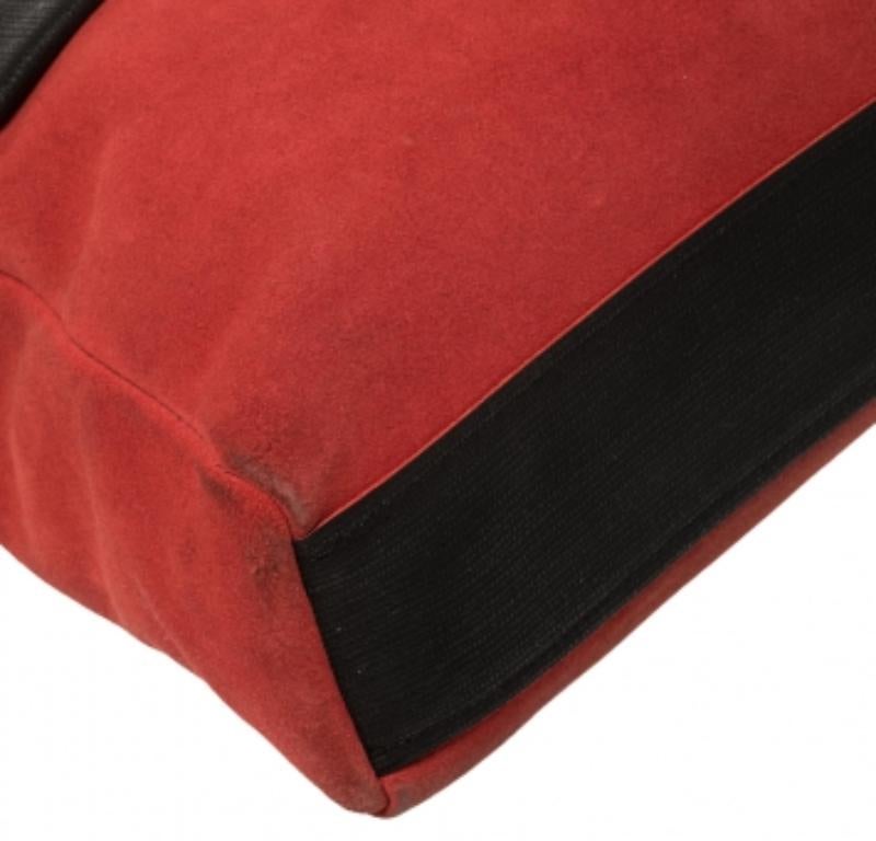 Furla Red/Black Textured Leather and Suede Tote For Sale 4