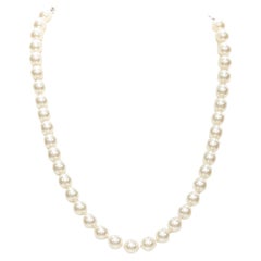 FURLA collier et bague en fausses perles blanches avec chaîne en argent