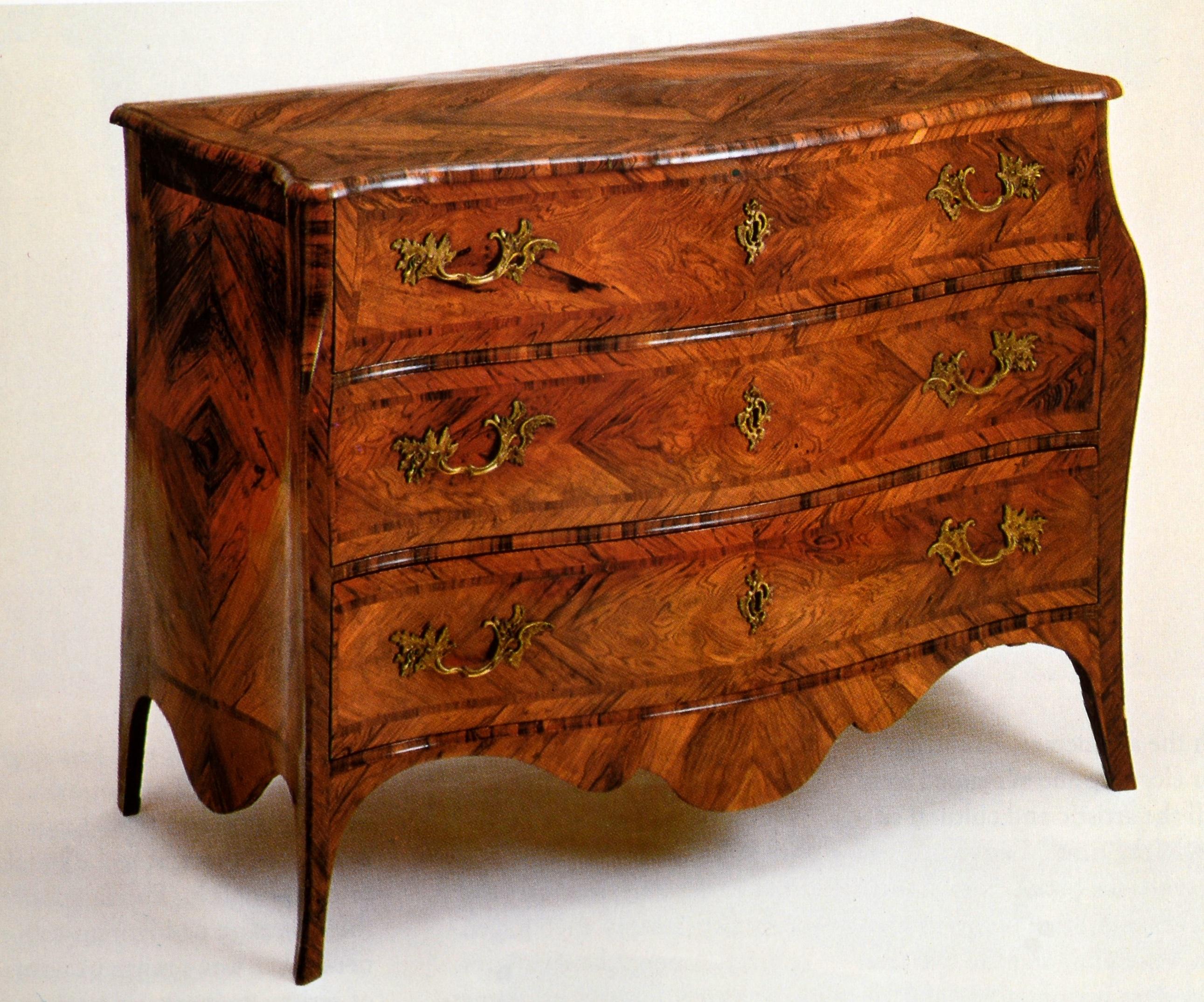 Atlas du mobilier : Du Rococo à l'Art Déco par Adriana B. Sassone, 1ère édition en vente 2