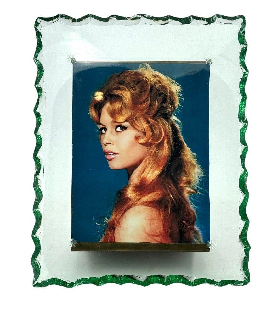 Mid-20th Century Furniture > Decorative Objects > Picture Frames For Sale