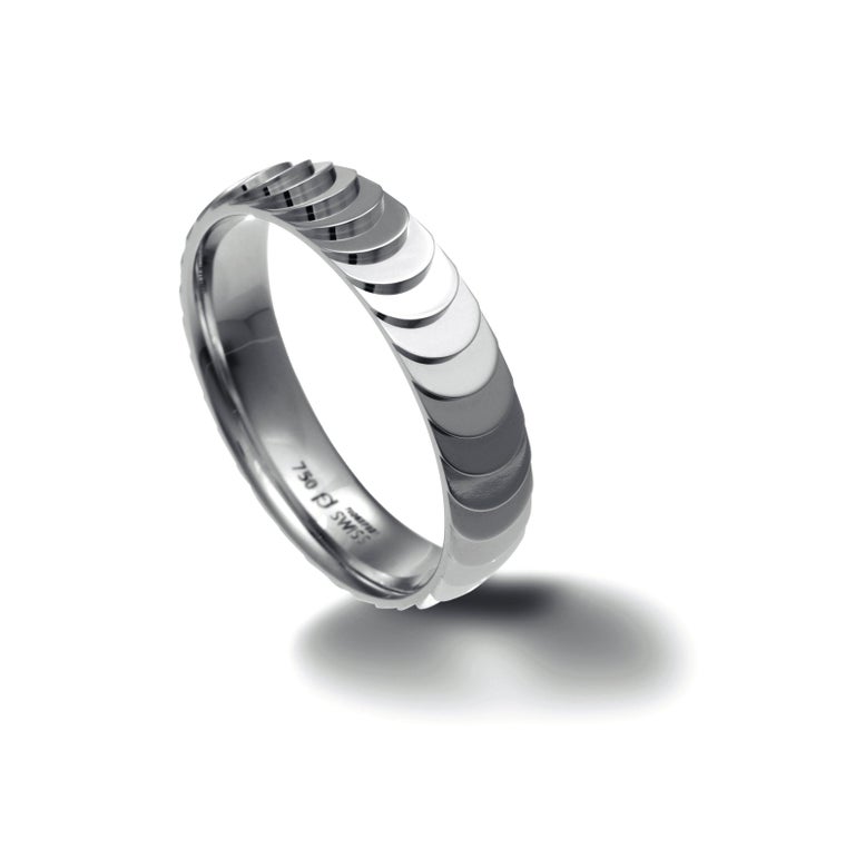 Customizable Furrer Jacot 18 Karat Rose Gold Lizard Ring For Sale at