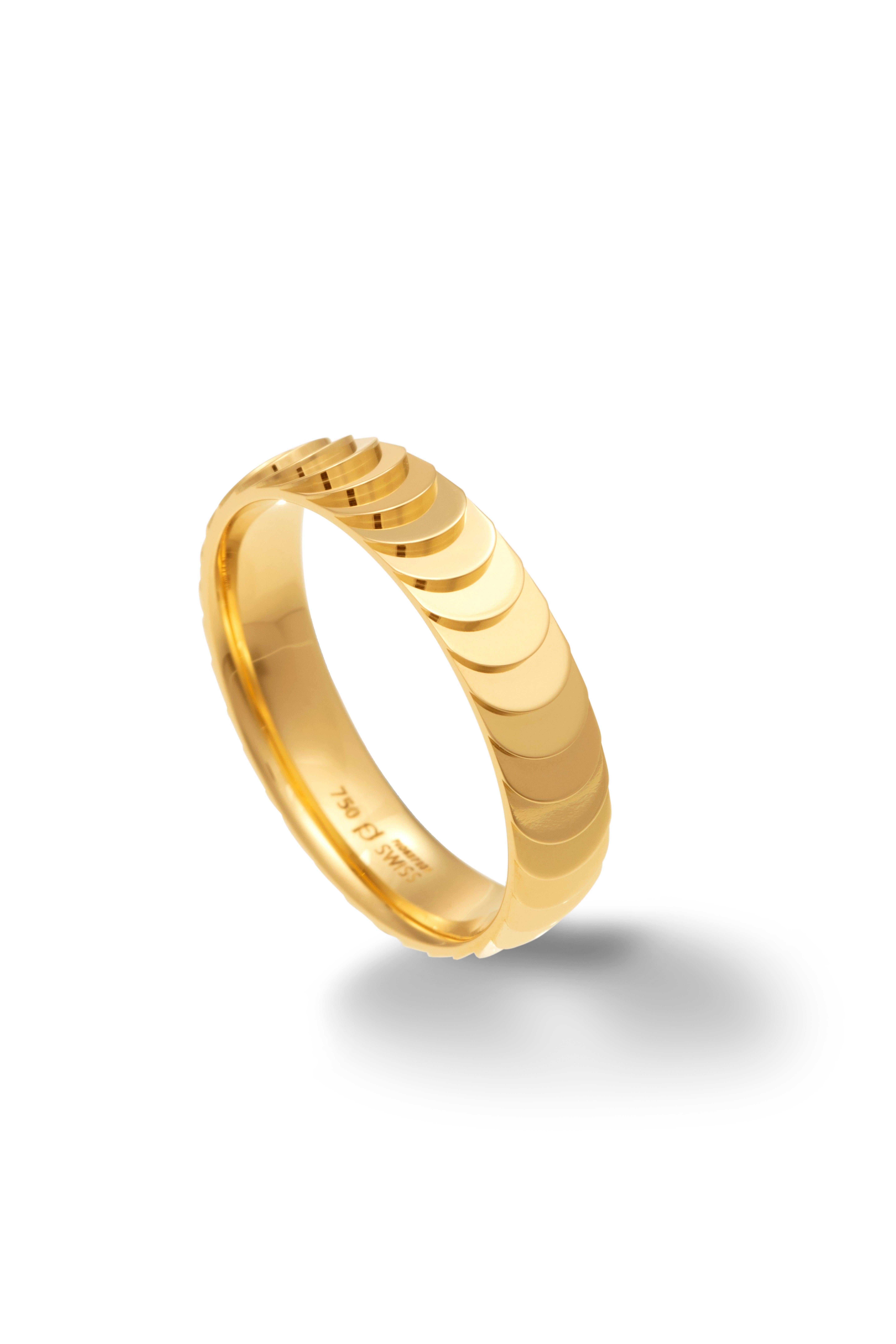 For Sale:  Furrer Jacot 18 Karat White Gold Lizard Ring 2