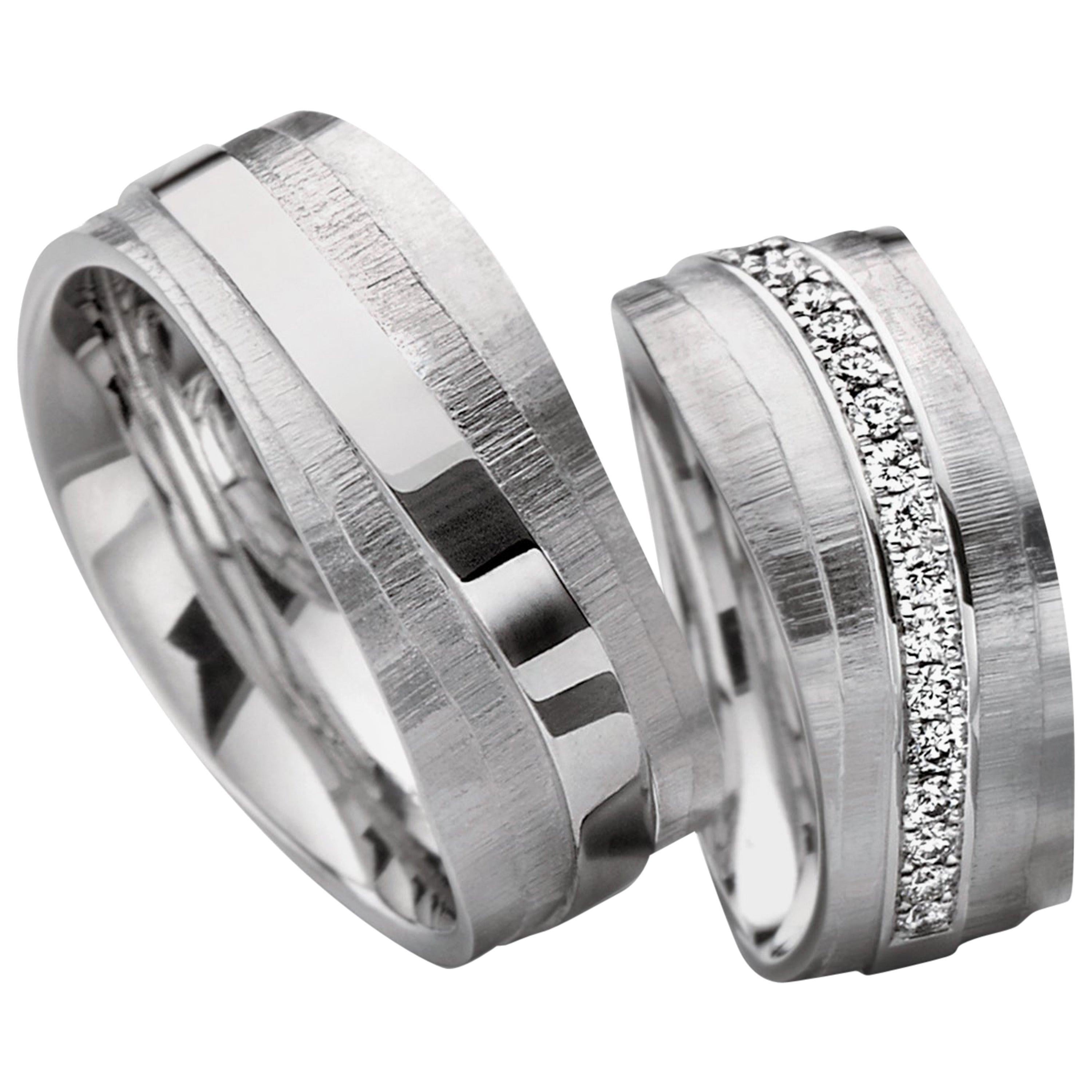 For Sale:  Furrer Jacot 18 Karat White Gold Wave Textured Men
s Diamond Wedding Band